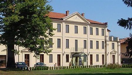 Hotel Villa San Giulio Cuneo Bagian luar foto
